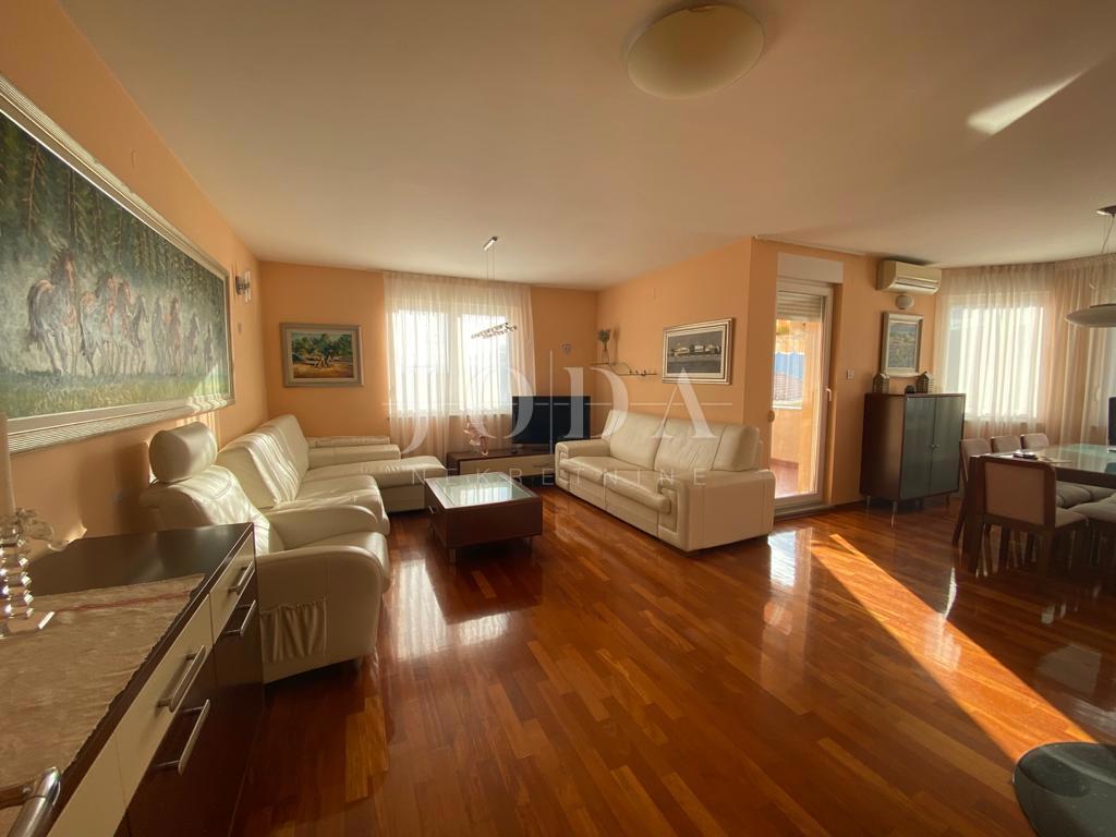 Allogio Rešetari, Kastav, 200m2