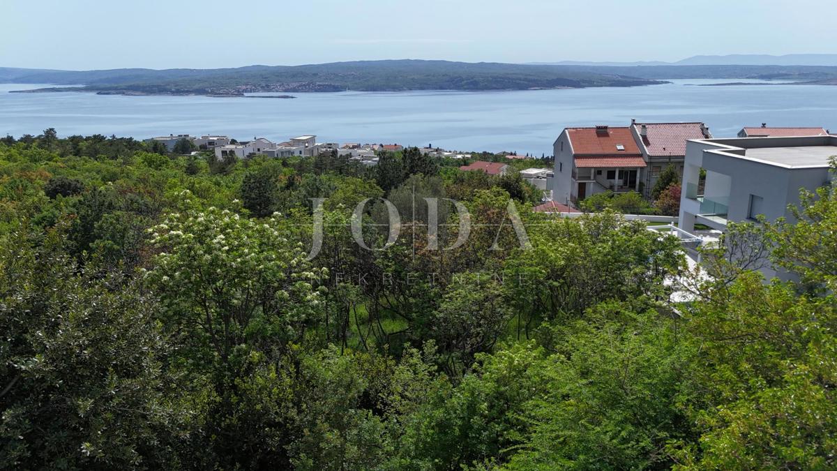 Crikvenica, ottimo terreno di 784 m² in posizione richiesta