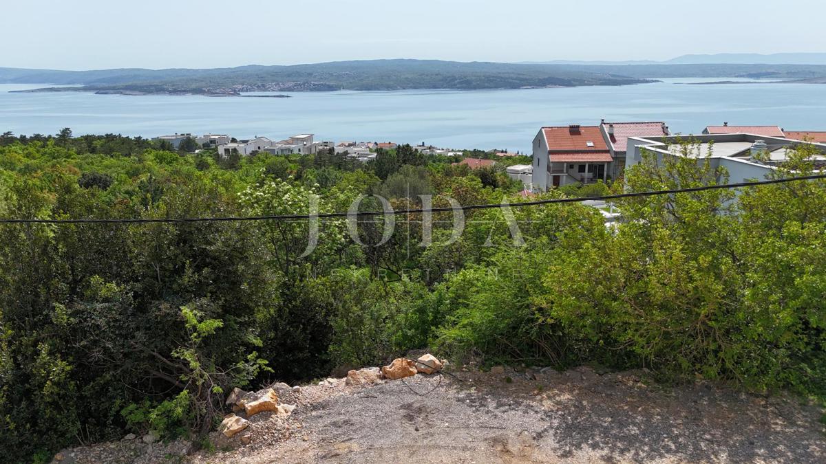 Crikvenica, ottimo terreno di 784 m² in posizione richiesta