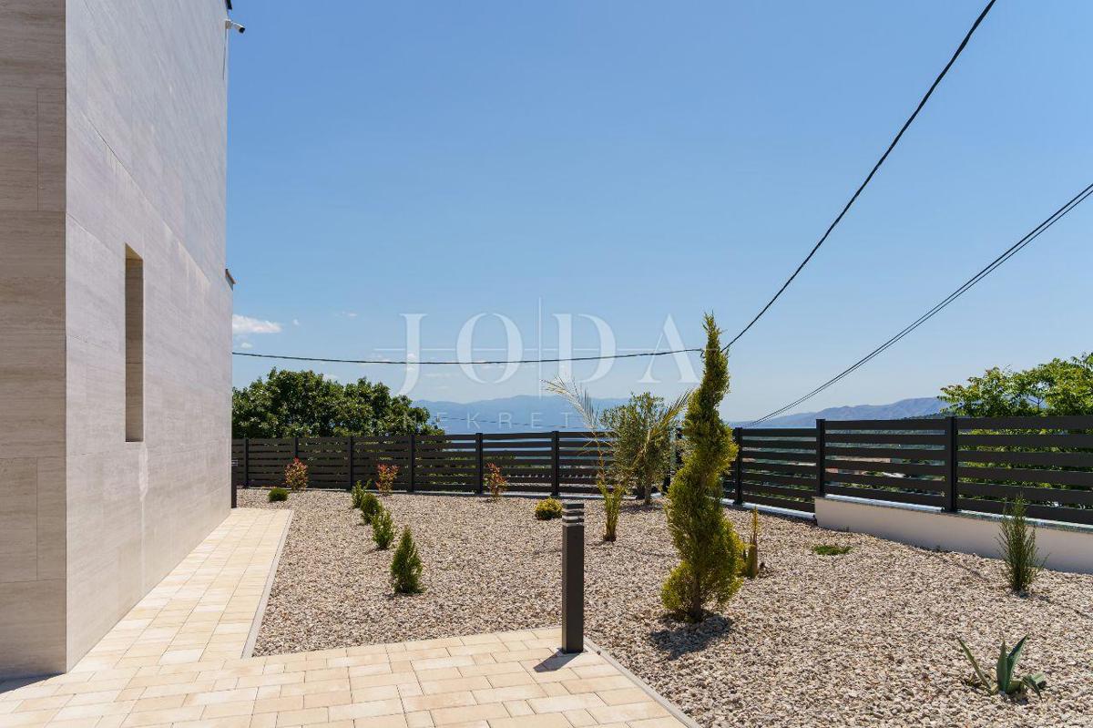 Bribir villa moderna con piscina e vista mare