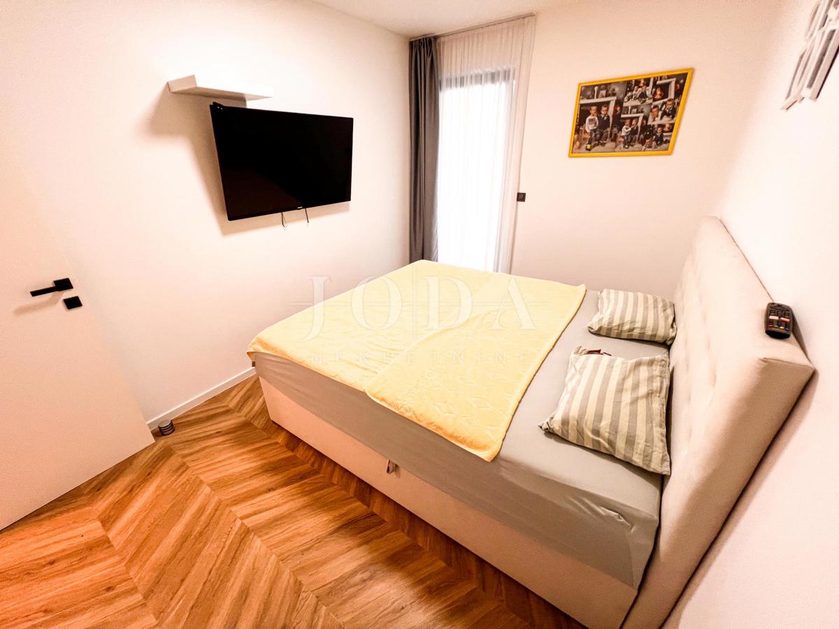 Edificio indipendente a Crikvenica con giardino e terrazza sul tetto