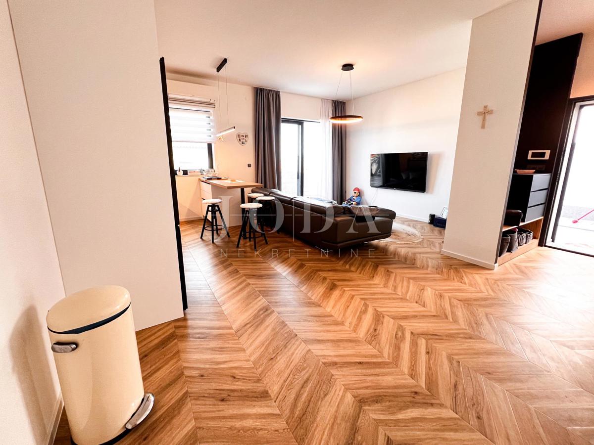 Edificio indipendente a Crikvenica con giardino e terrazza sul tetto