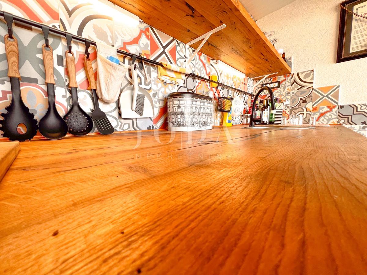 Edificio indipendente a Crikvenica con giardino e terrazza sul tetto