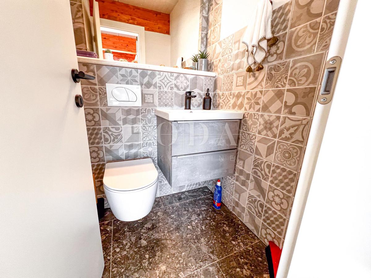 Edificio indipendente a Crikvenica con giardino e terrazza sul tetto