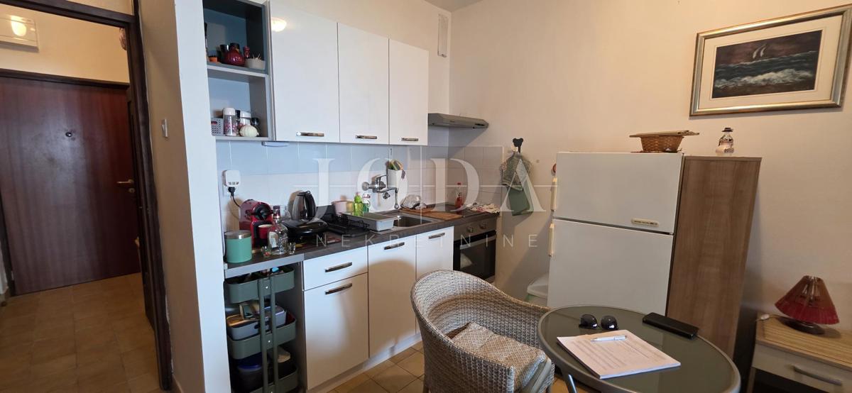 Monolocale con Vista Panoramica sul Mare – Novi Vinodolski