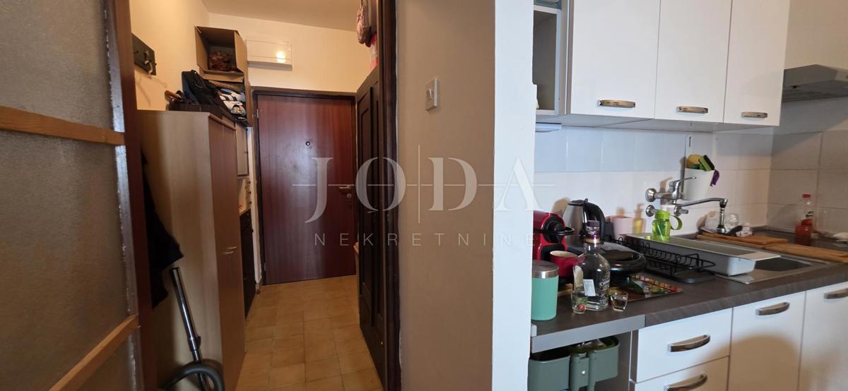 Monolocale con Vista Panoramica sul Mare – Novi Vinodolski