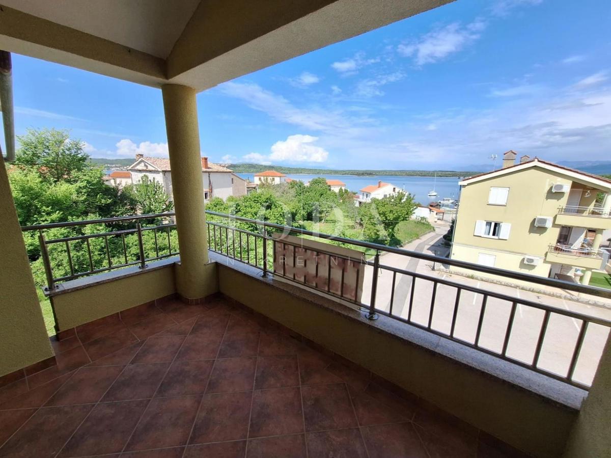 Klimno - spazioso appartamento con vista mare