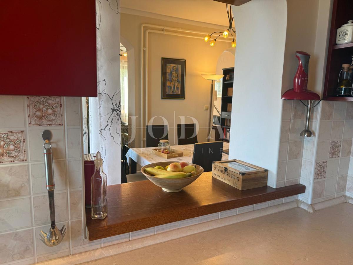 Allogio Opatija - Centar, Opatija, 110m2