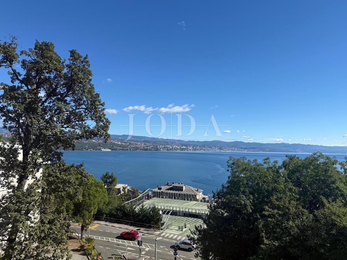 Allogio Opatija - Centar, Opatija, 110m2