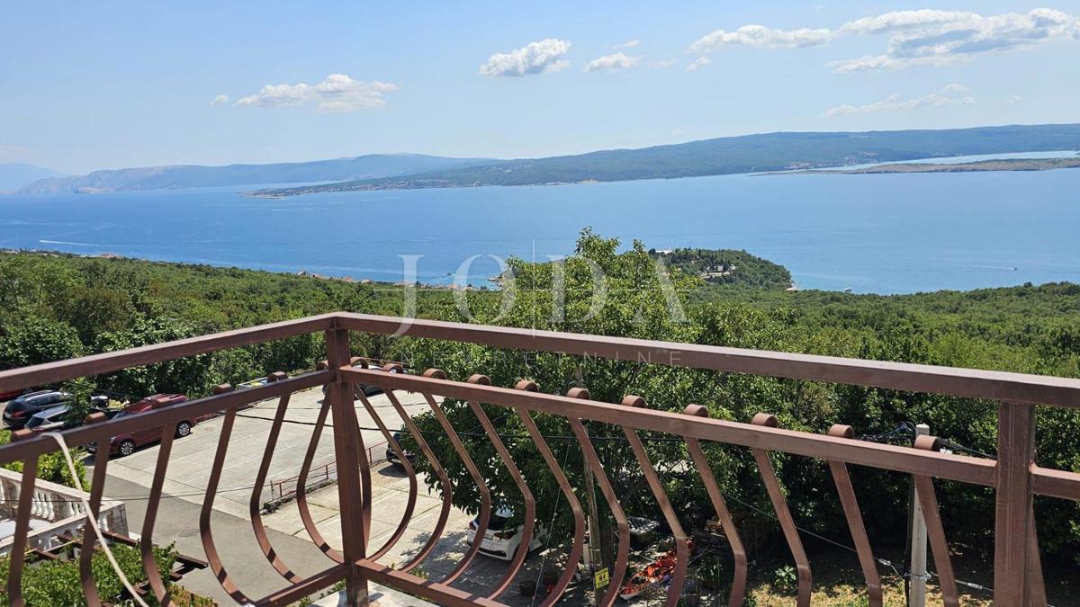 Casa di Dramalj con diverse unità abitative