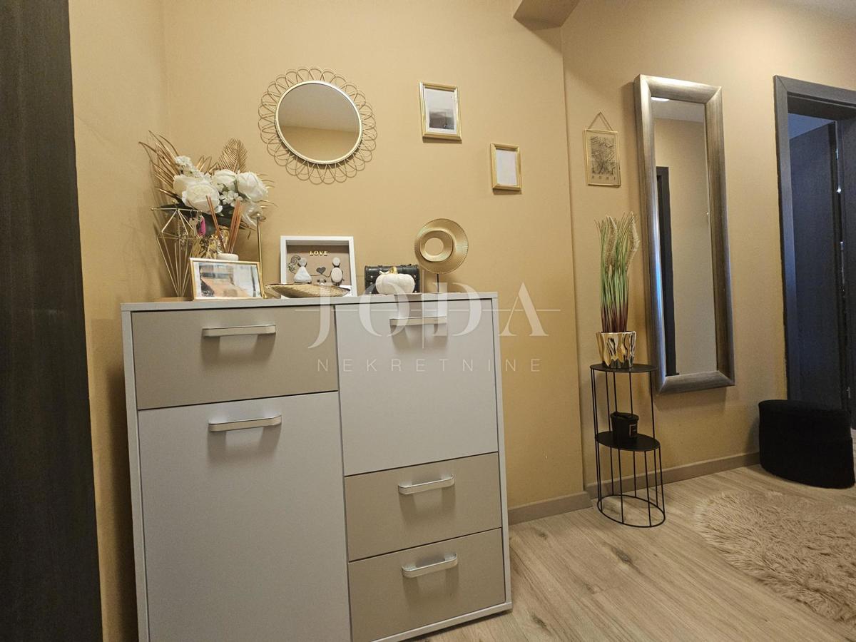 Malinska, Appartamento moderno con vista mare