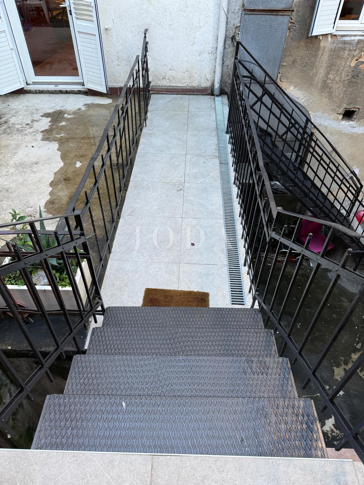 Allogio Centar, Rijeka, 93,67m2