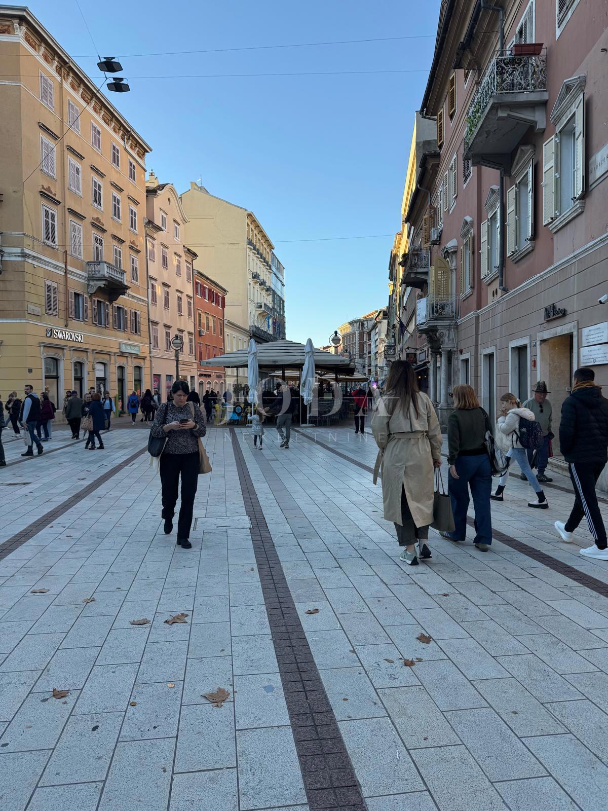 Allogio Centar, Rijeka, 93,67m2