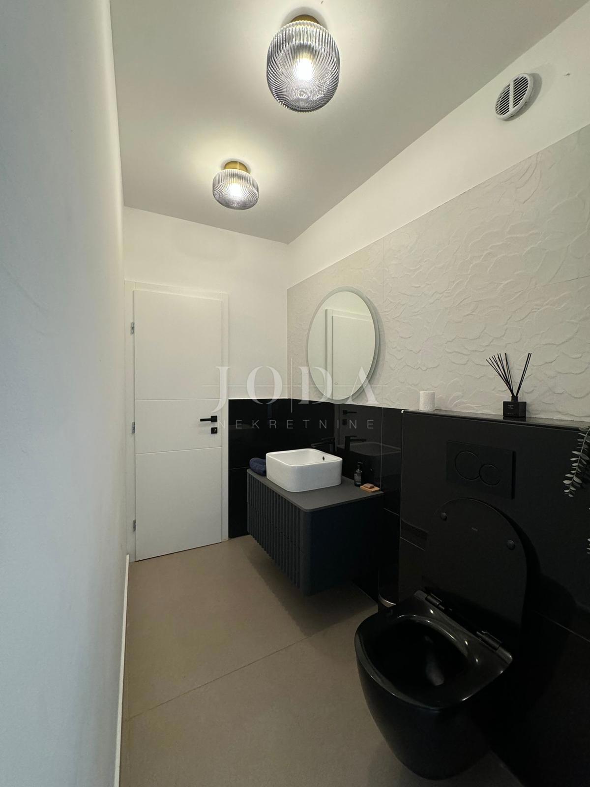 Casa Kostrena, 302m2