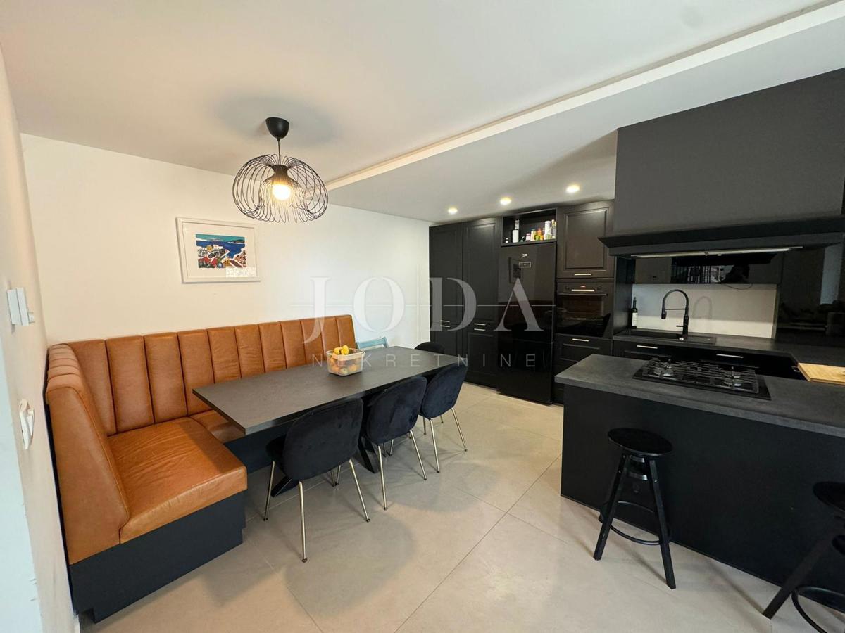 Casa Kostrena, 302m2