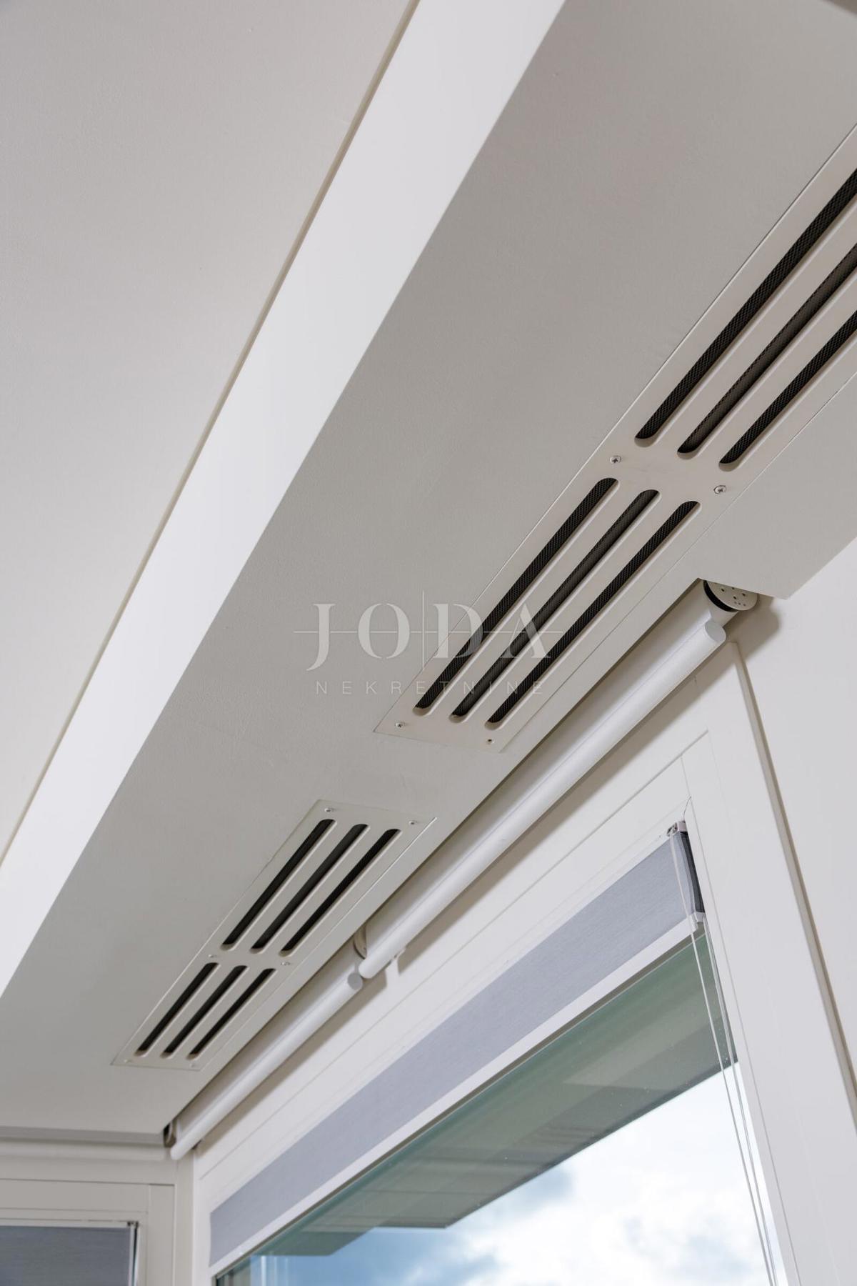 Casa di lusso in prima fila sul mare