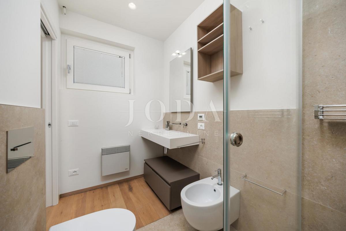 Casa di lusso in prima fila sul mare