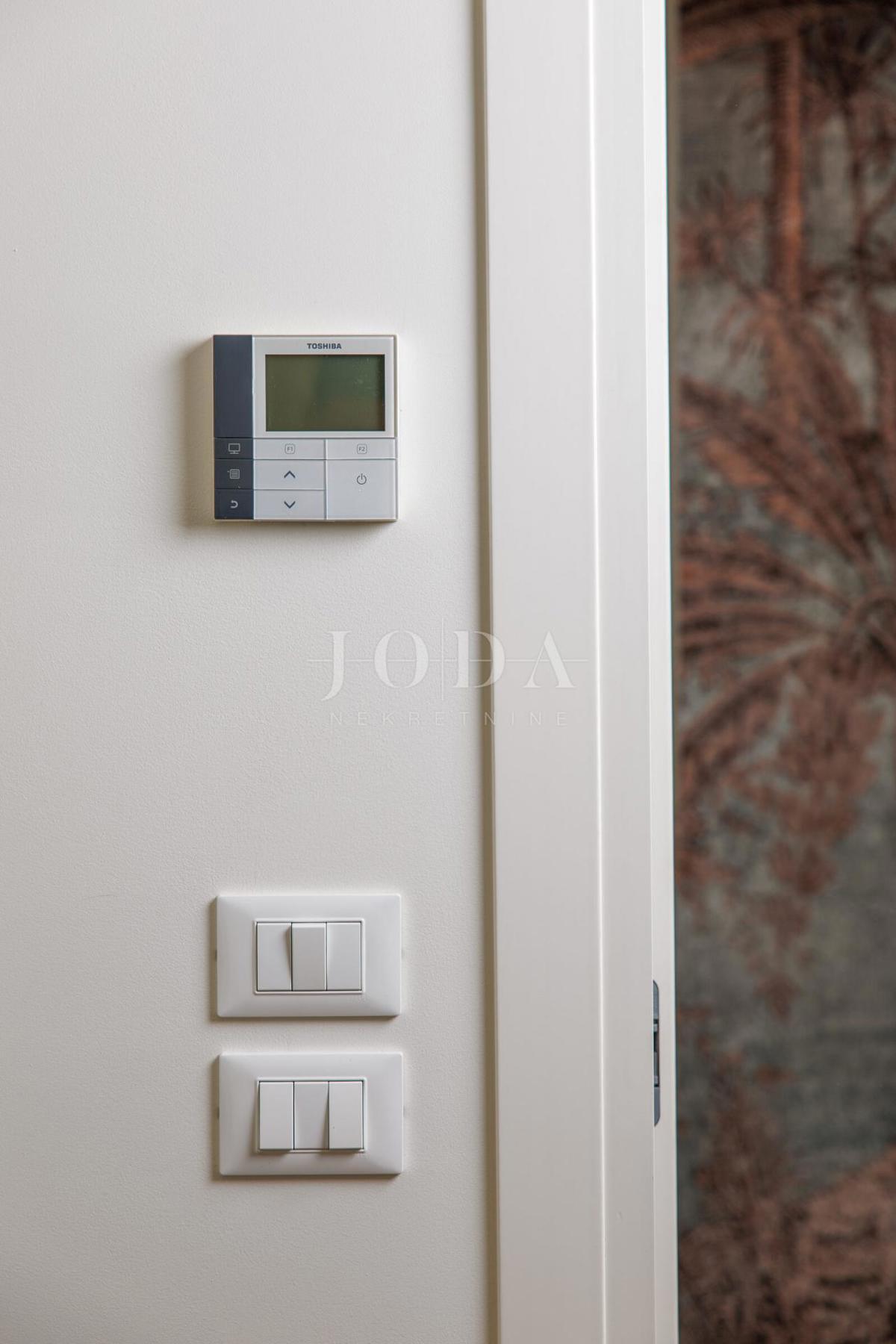 Casa di lusso in prima fila sul mare