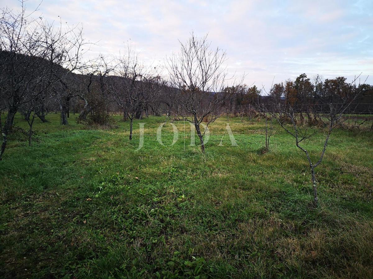 Casa Boljun, Lupoglav, 87m2