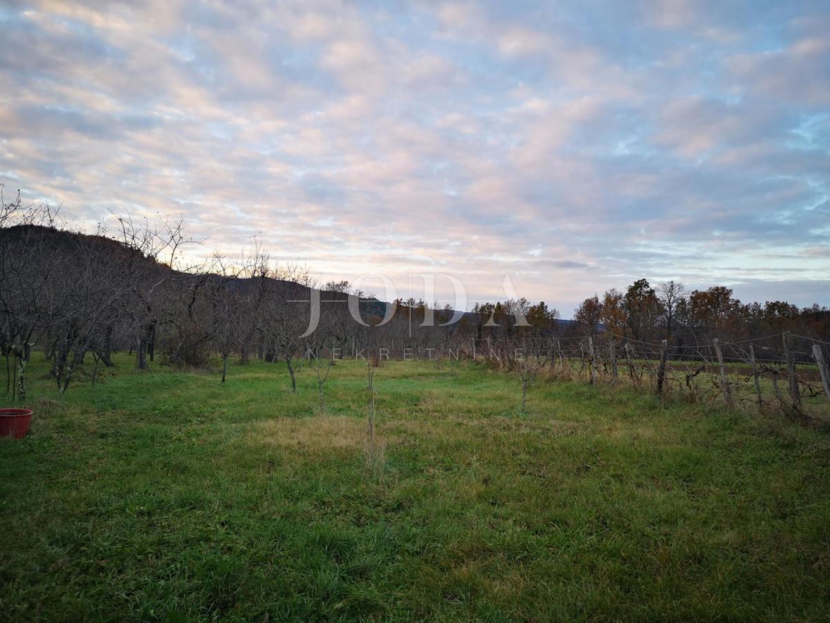 Casa Boljun, Lupoglav, 87m2