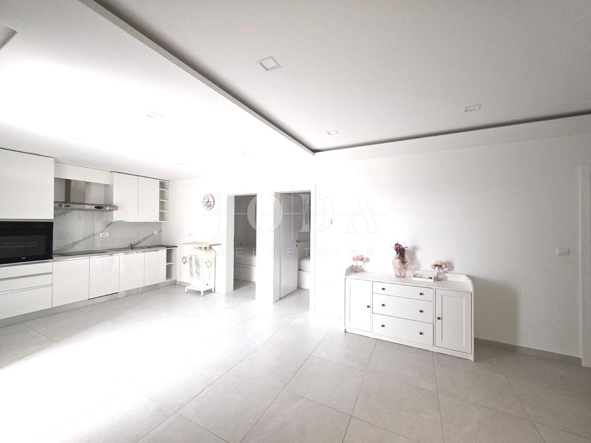 Allogio Crikvenica, 70,06m2