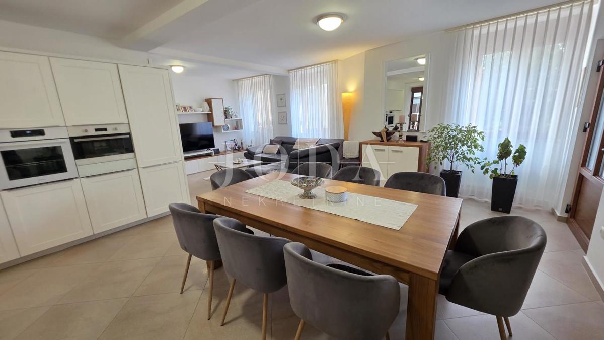 Allogio Crikvenica, 97m2