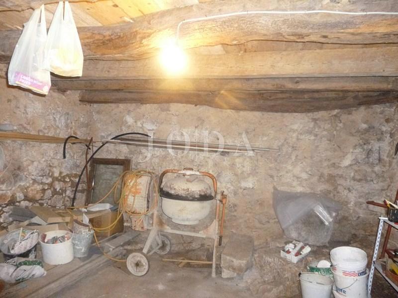 Semi-detached stone house, partially renovated