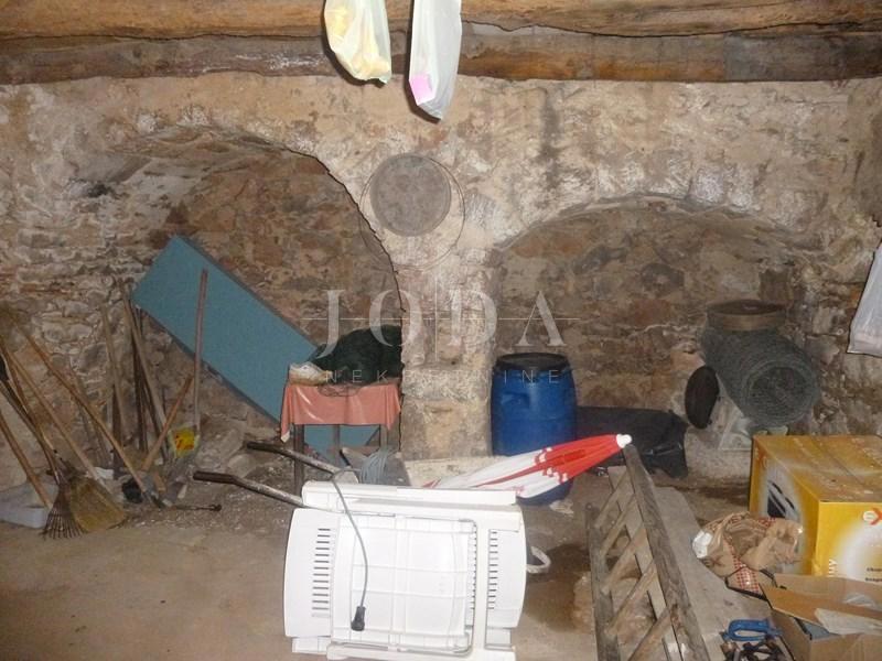 Semi-detached stone house, partially renovated