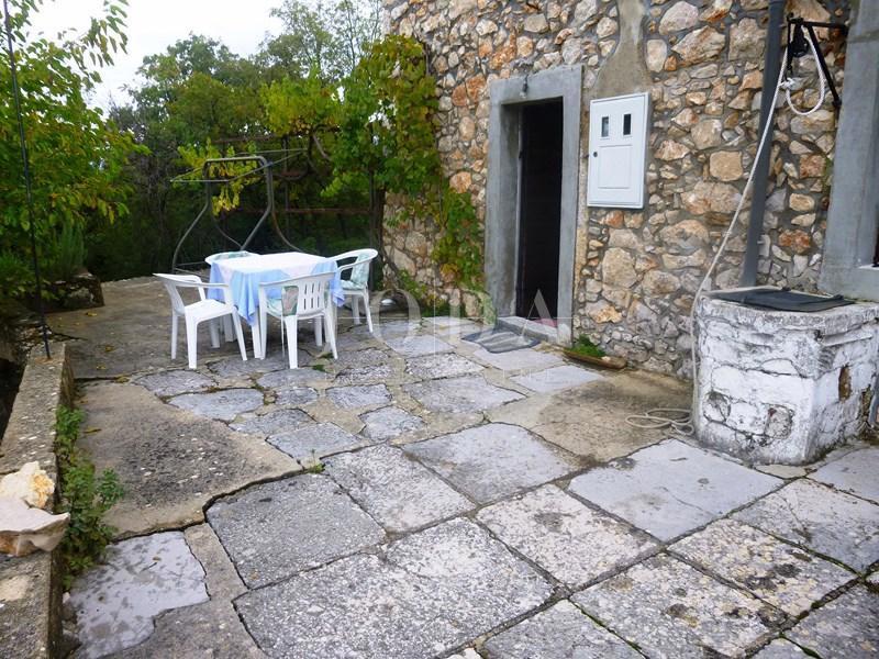 Semi-detached stone house, partially renovated