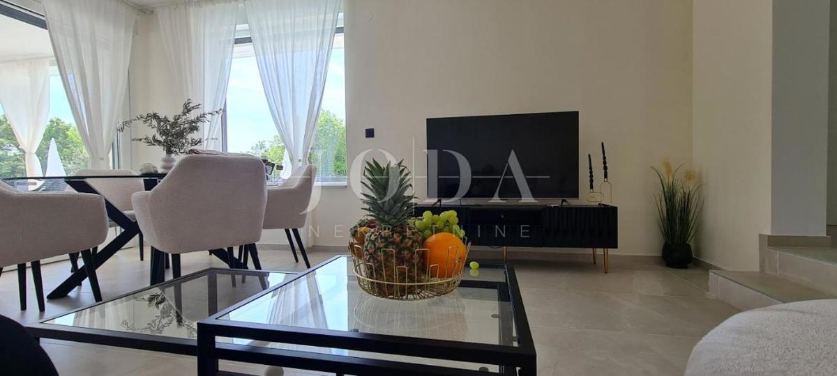 Isola di Krk,  casa moderna con vista aperta