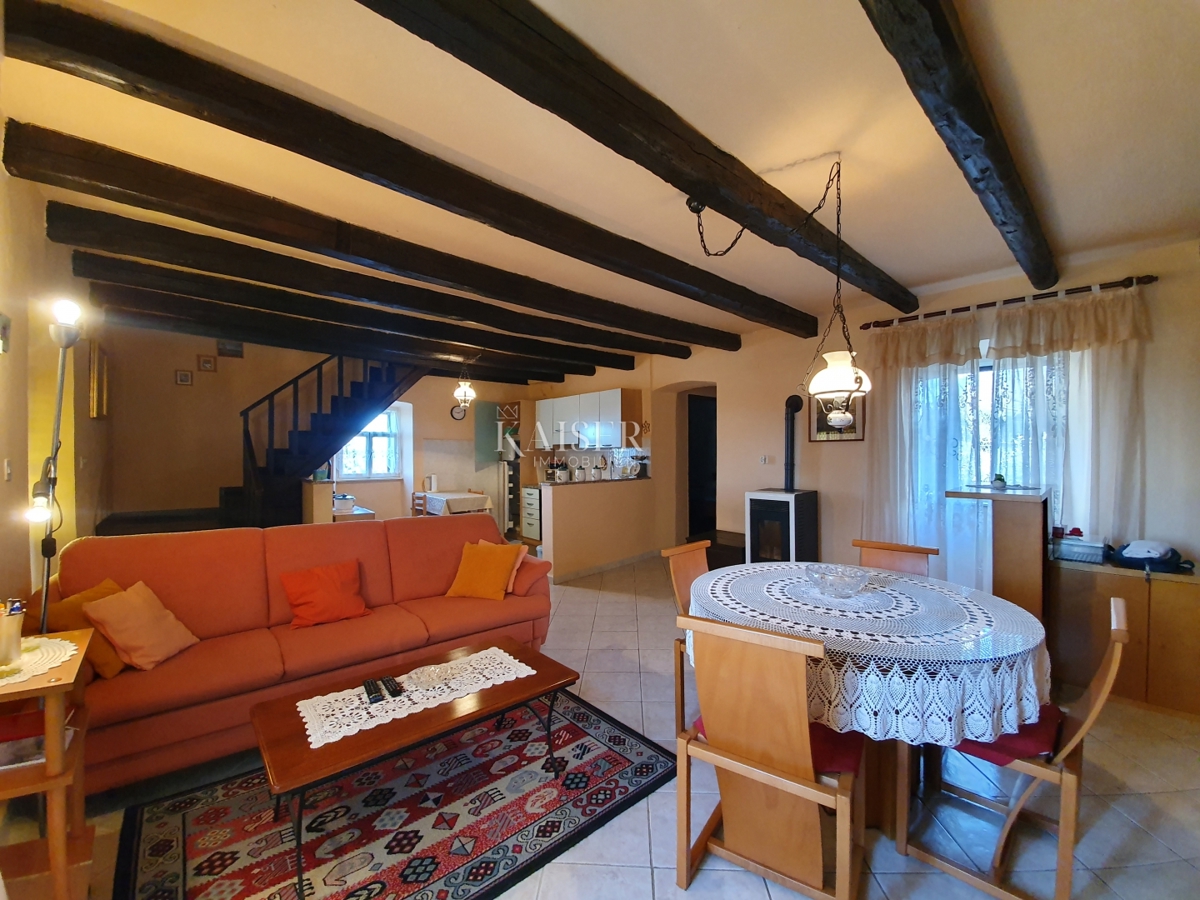 Istria - Parenzo, casa in pietra con esclusiva vista mare