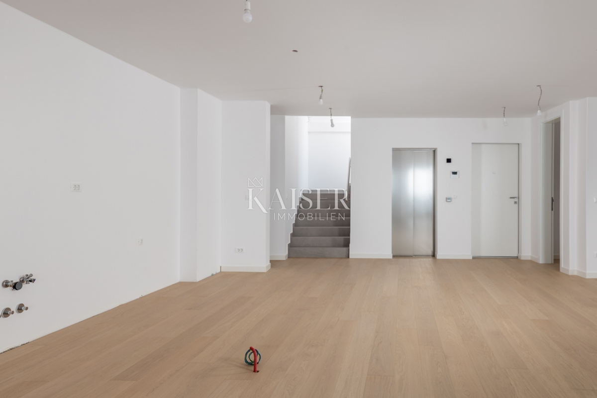 Appartamento Opatija, 545,79m2