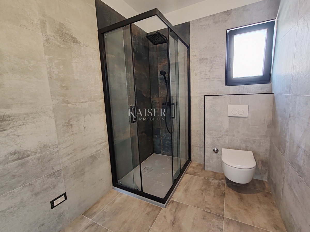 Appartamento Marinići, Viškovo, 125,72m2