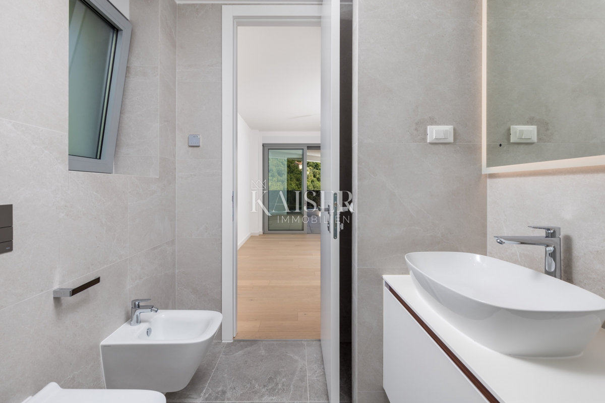 Appartamento Opatija, 261,39m2