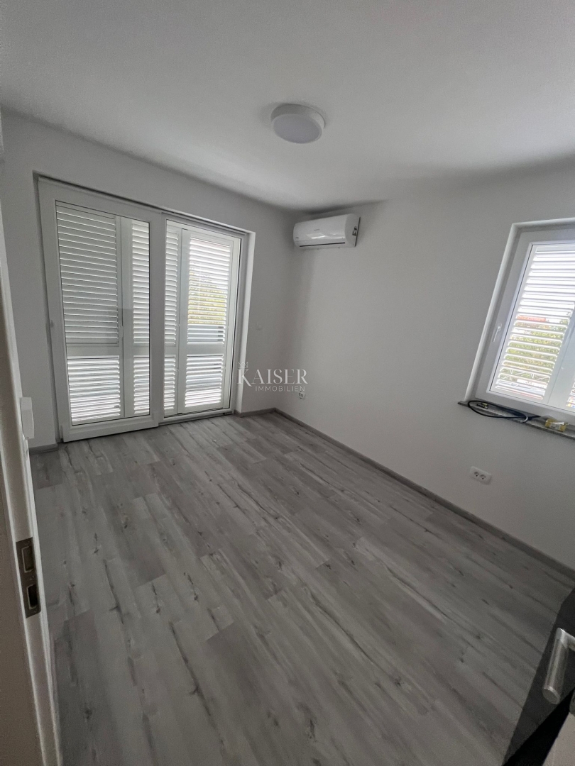 Crikvenica, Jadranovo - casa con piscina