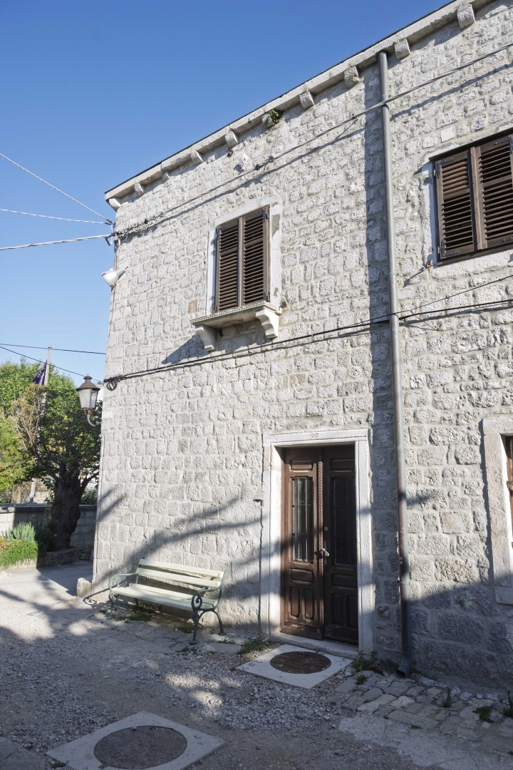 Isola di Cherso e Lussino, Osor, appartamento a tre piani 148 m2