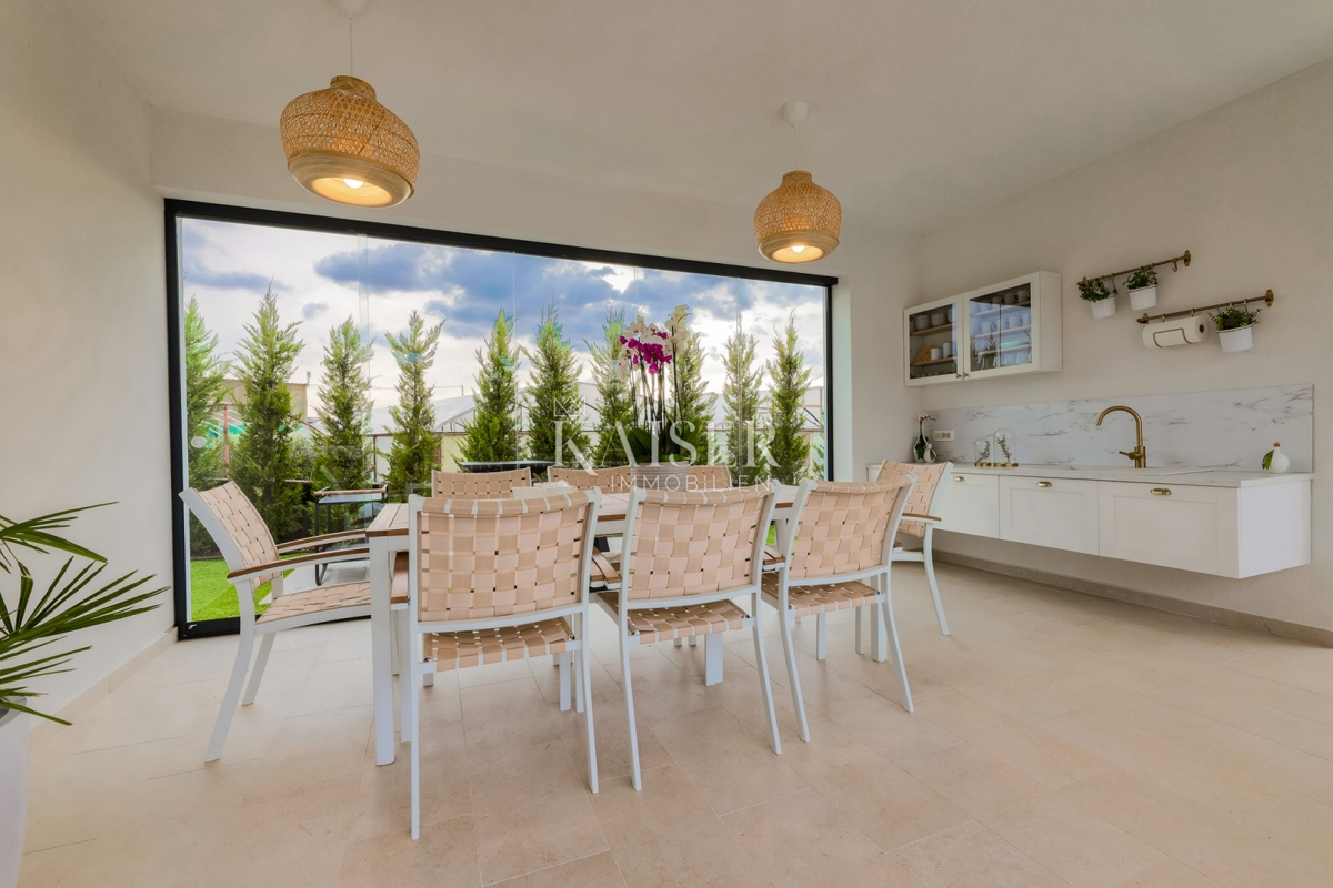 Villa Malinska, Malinska-Dubašnica, 390m2