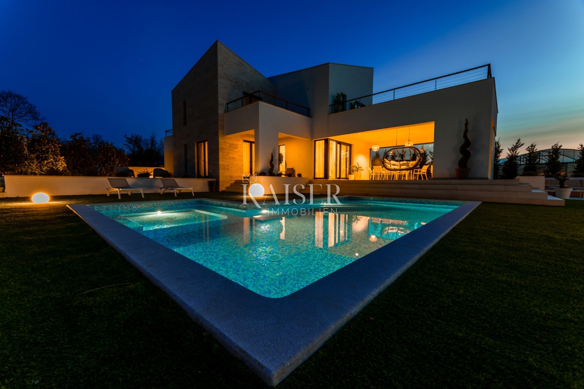 Villa Malinska, Malinska-Dubašnica, 390m2