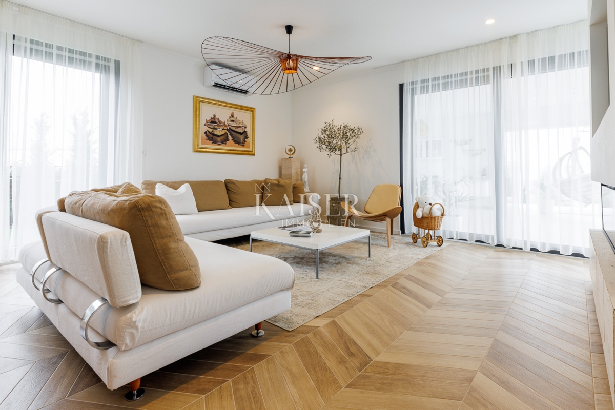 Villa Malinska, Malinska-Dubašnica, 390m2