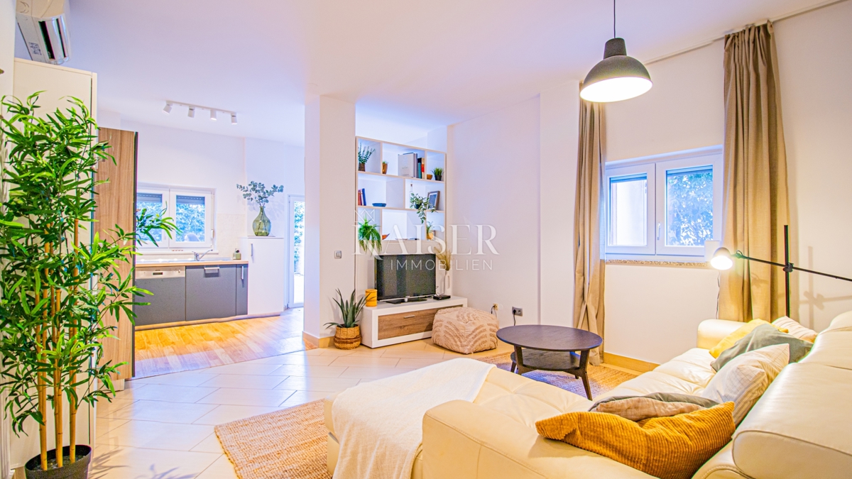 Istria - Cittanova, appartamento nella marina, a 100 m dal mare.