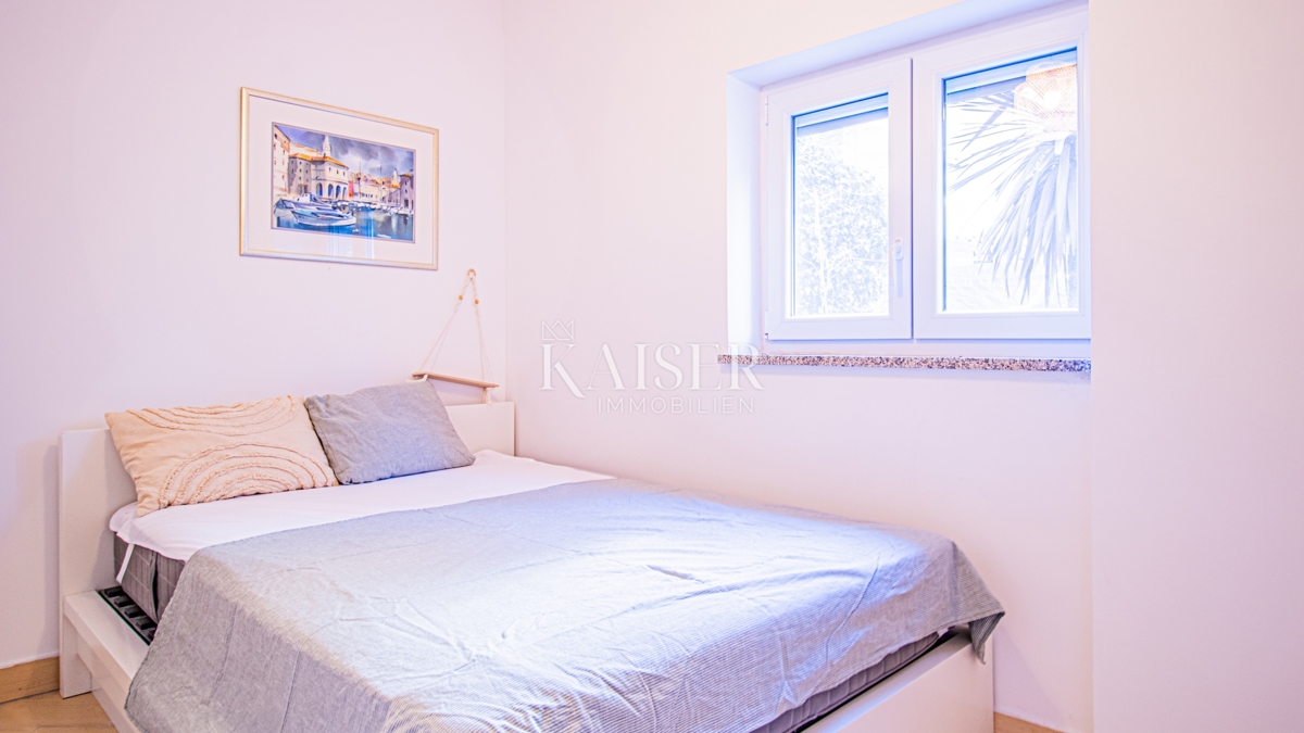 Istria - Cittanova, appartamento nella marina, a 100 m dal mare.