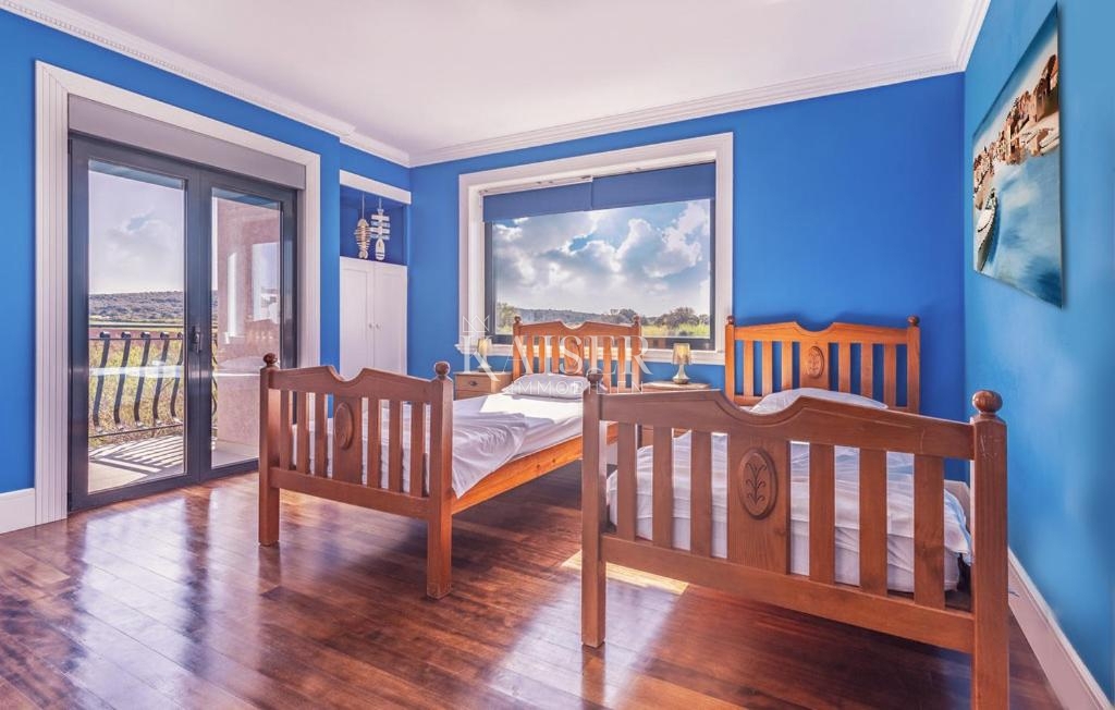 Istria, Medolino - villa esclusiva a 300 m dal mare, 500 m2