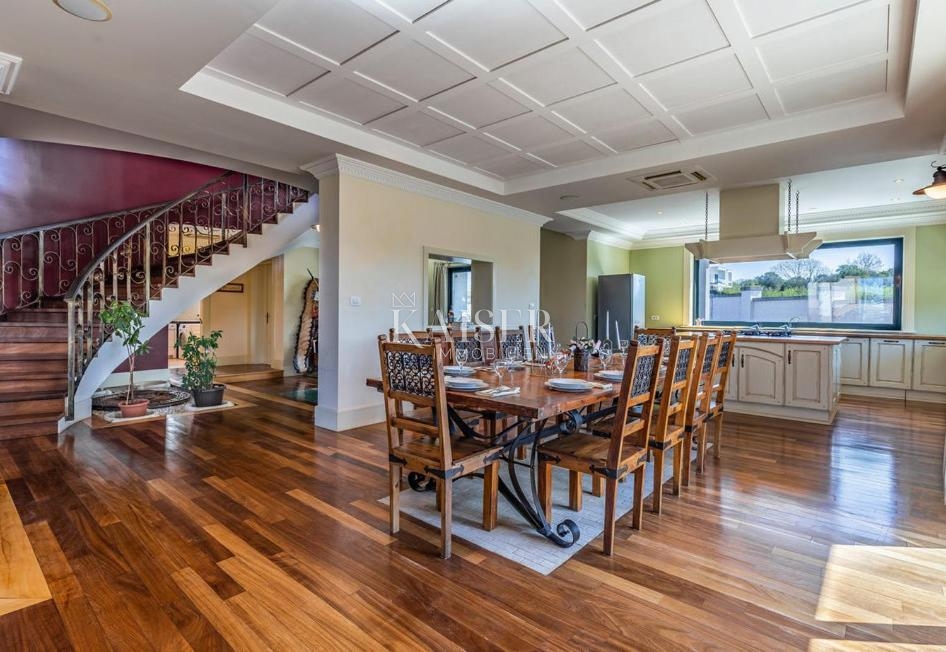 Istria, Medolino - villa esclusiva a 300 m dal mare, 500 m2