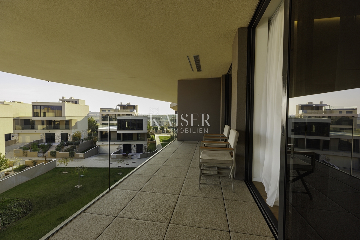 Istria, Umago, Salvore - appartamento 61m2, in un resort di lusso, adattato per disabili