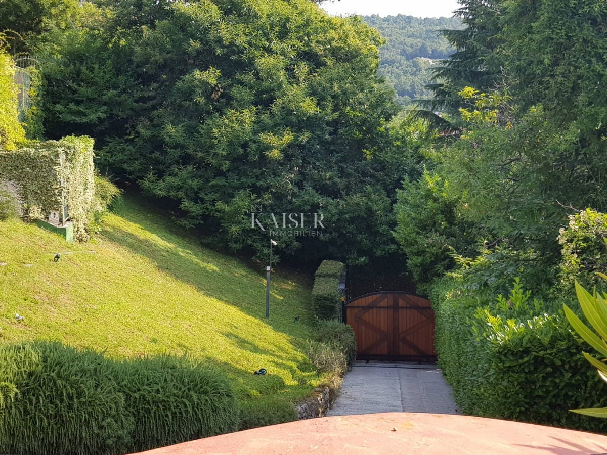 Riviera di Opatija - Complesso di ville con vista panoramica e ampio terreno