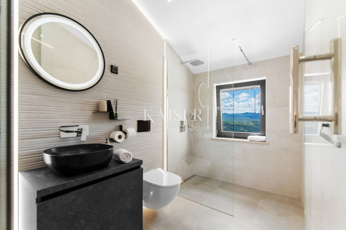 Istria, Buzet - villa di lusso, 210m2, con vista unica