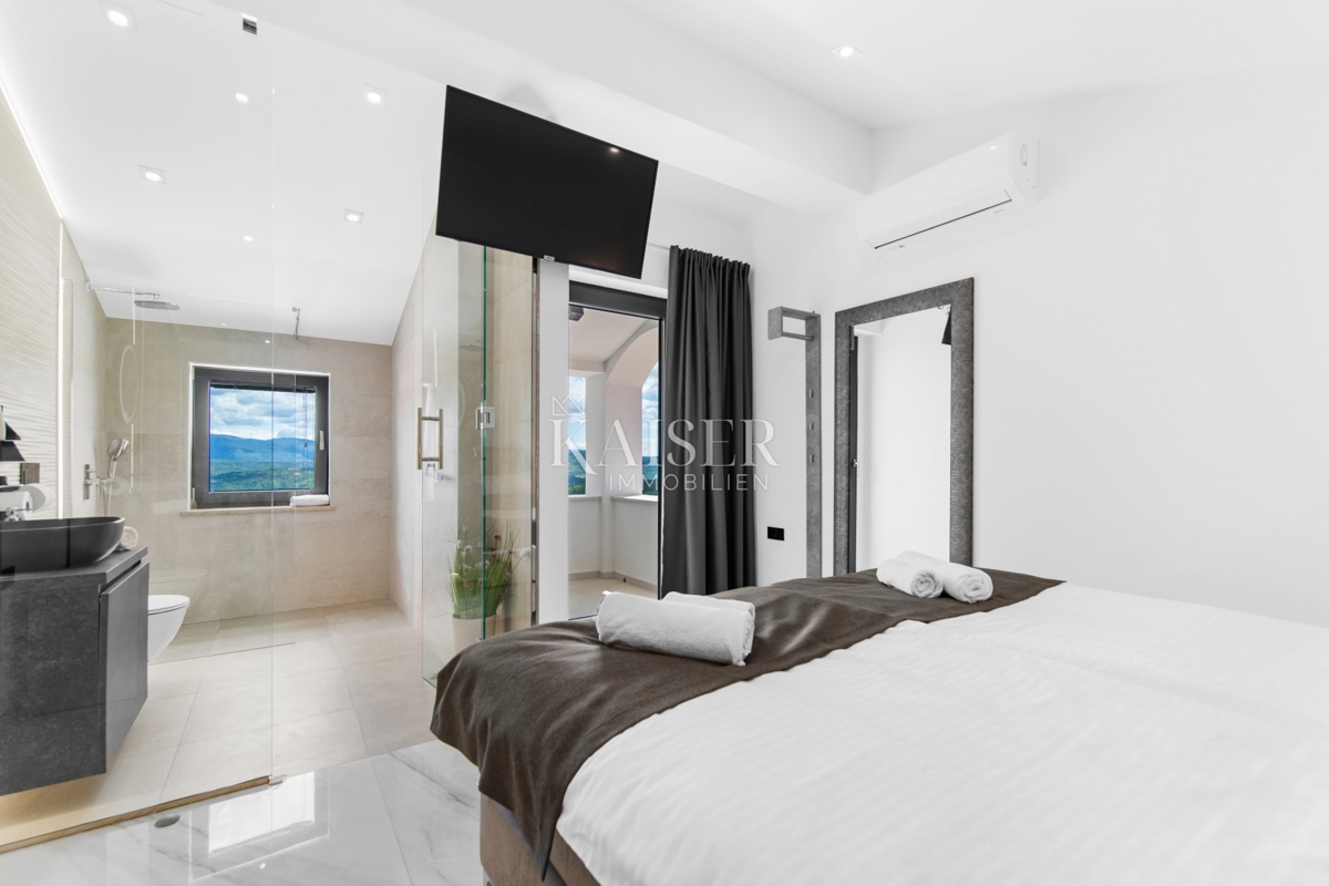 Istria, Buzet - villa di lusso, 210m2, con vista unica