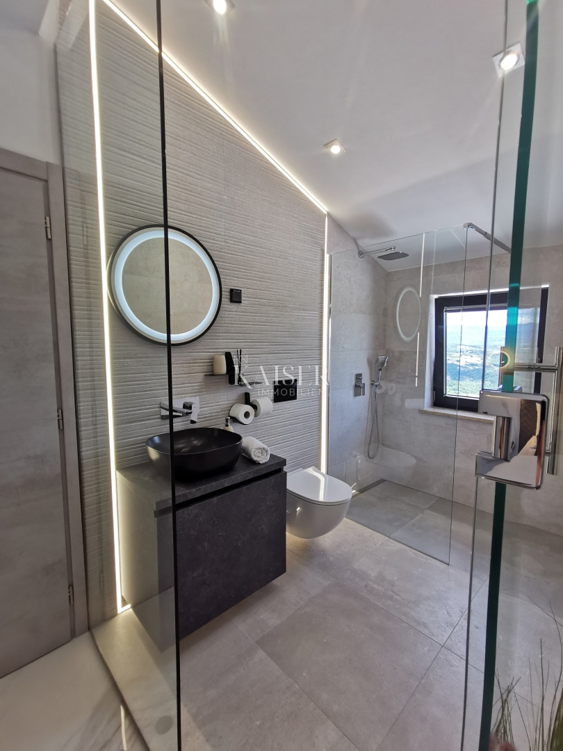 Istria, Buzet - villa di lusso, 210m2, con vista unica