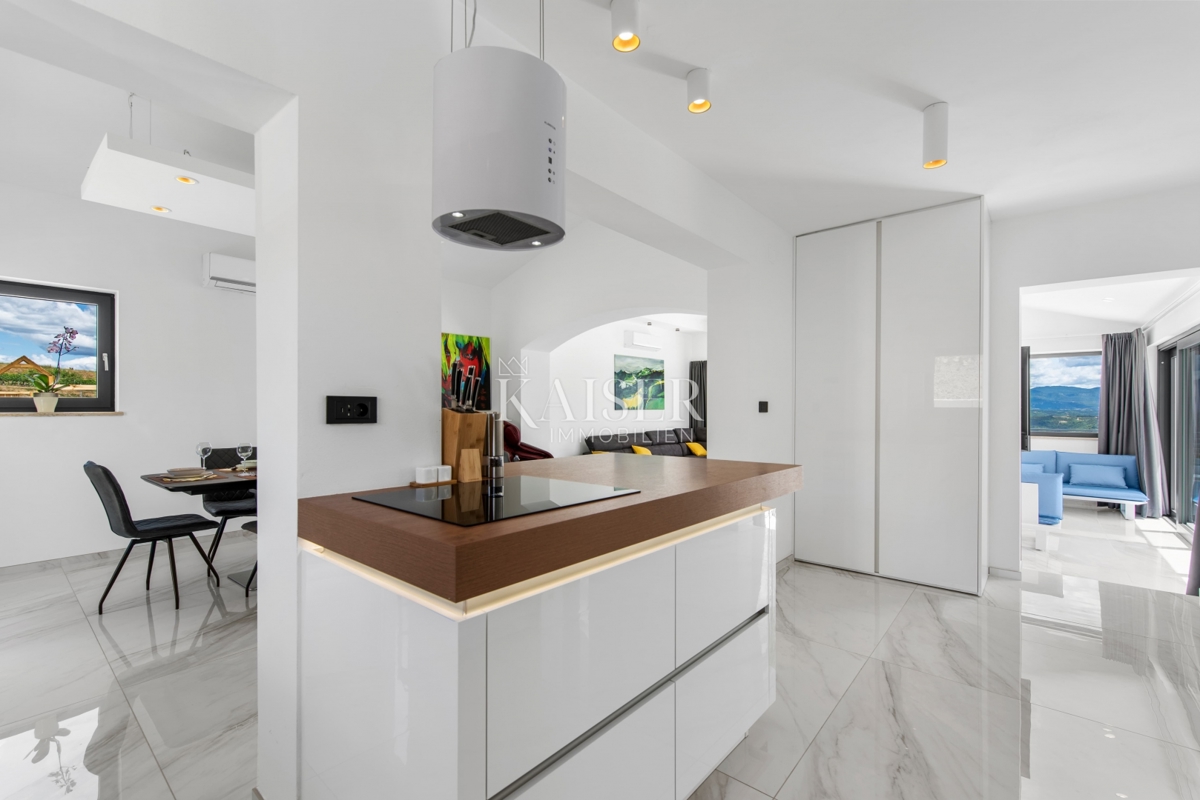 Istria, Buzet - villa di lusso, 210m2, con vista unica