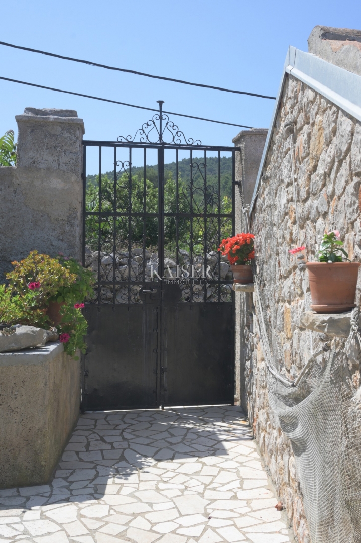 Veli Lošinj - casa arredata con due appartamenti